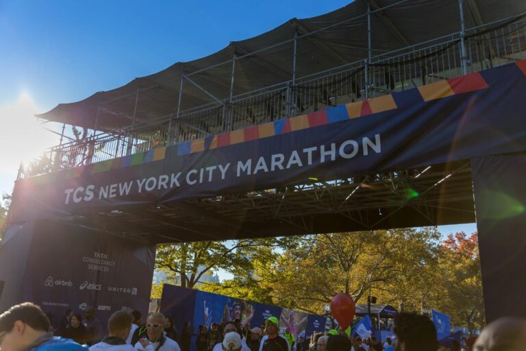 The Finish Line/ The New York City Marathon - Marco Verch, Flickr